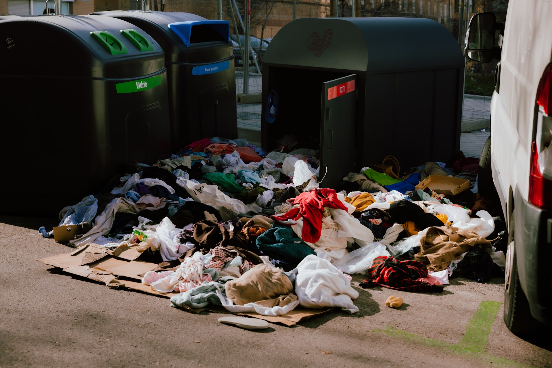 The Real Cost of a T-Shirt: Why What You Wear Is Killing the Planet (And How Swapping Changes Everything)